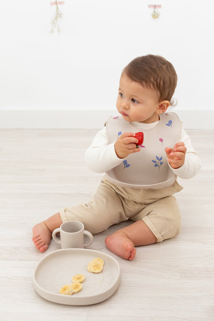 Kinderteller mit Saugfuß aus Silikon Alfie Sand