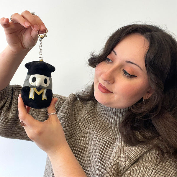 Peluche Micro Squishable – Docteur de la Peste Diplômé