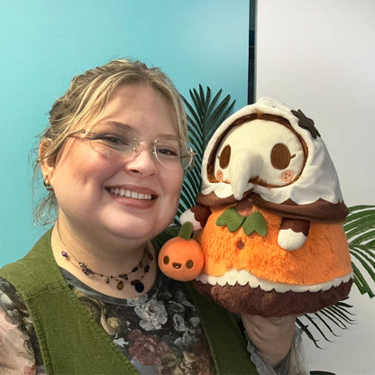 Peluche Mini Squishable – Citrouille Spice Infirmière de la Peste