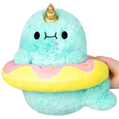 Peluche Mini Squishable – Narval Sparkles dans un Donut