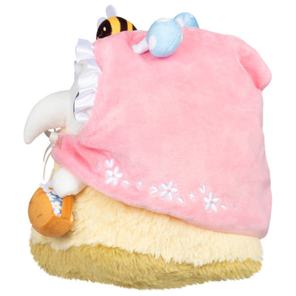 Peluche Mini Squishable – Printemps Champignon Infirmière de la Peste