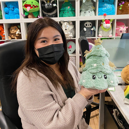Peluche Mini Squishable – Sapin de Noël Floqué