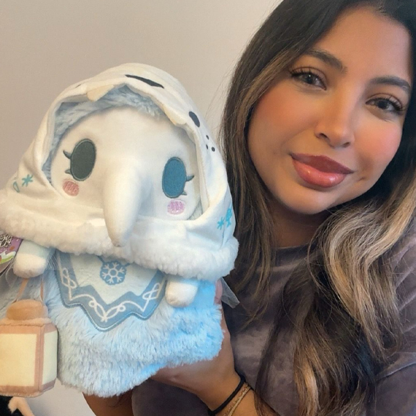 Peluche Mini Squishable – Hiver Solstice Infirmière de la Peste