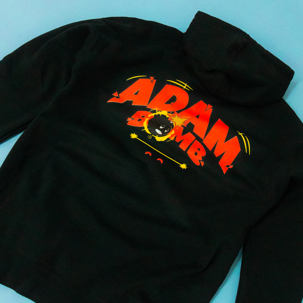 Sweat à capuche Adam Bomb x Youtooz
