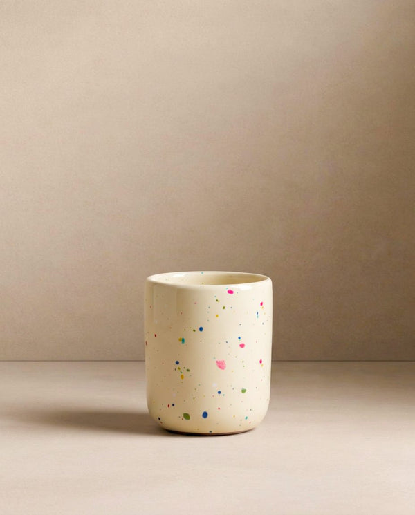 Nouvelle tasse à expresso / coquetier