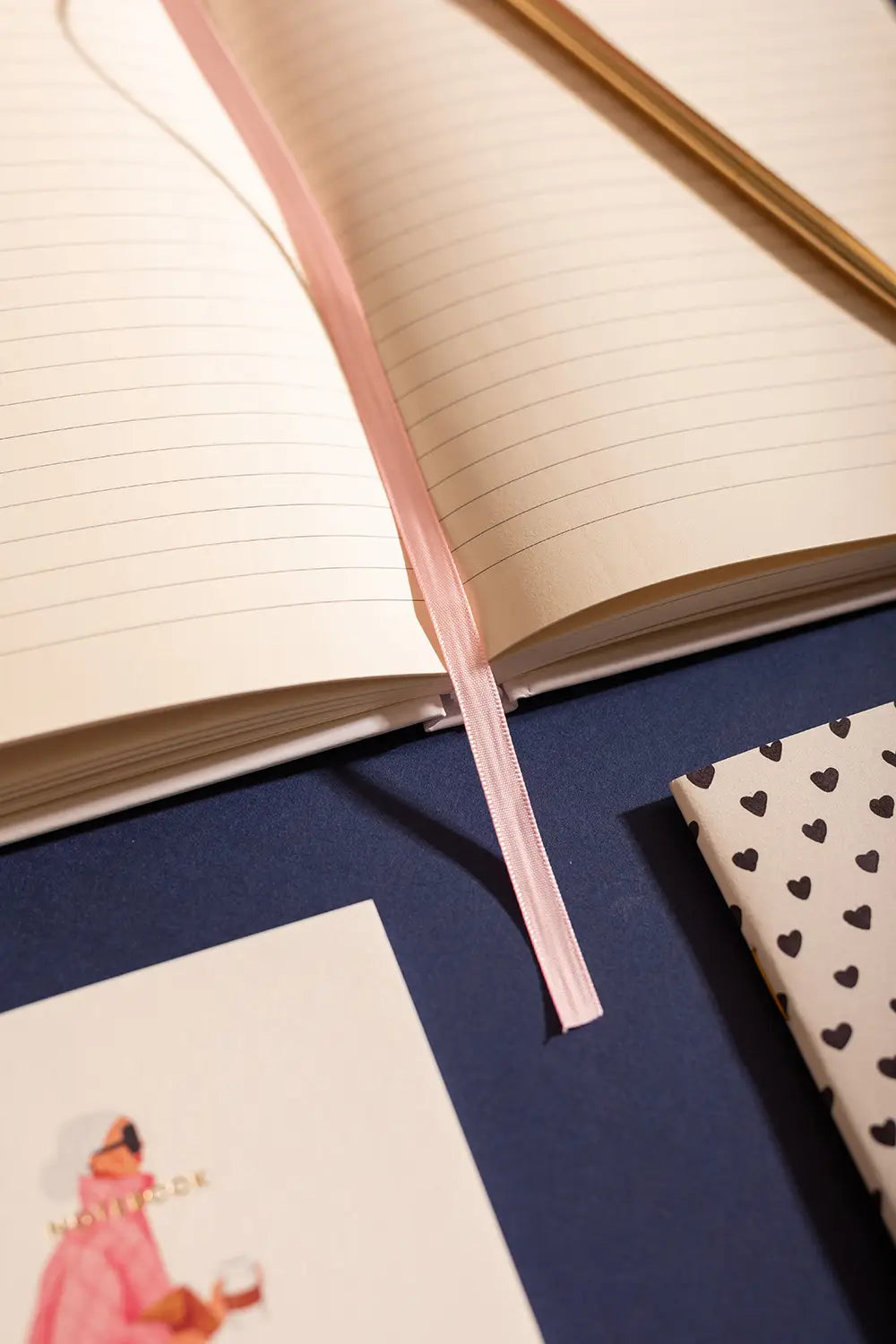 Dogue - Hardcover Notebook A5