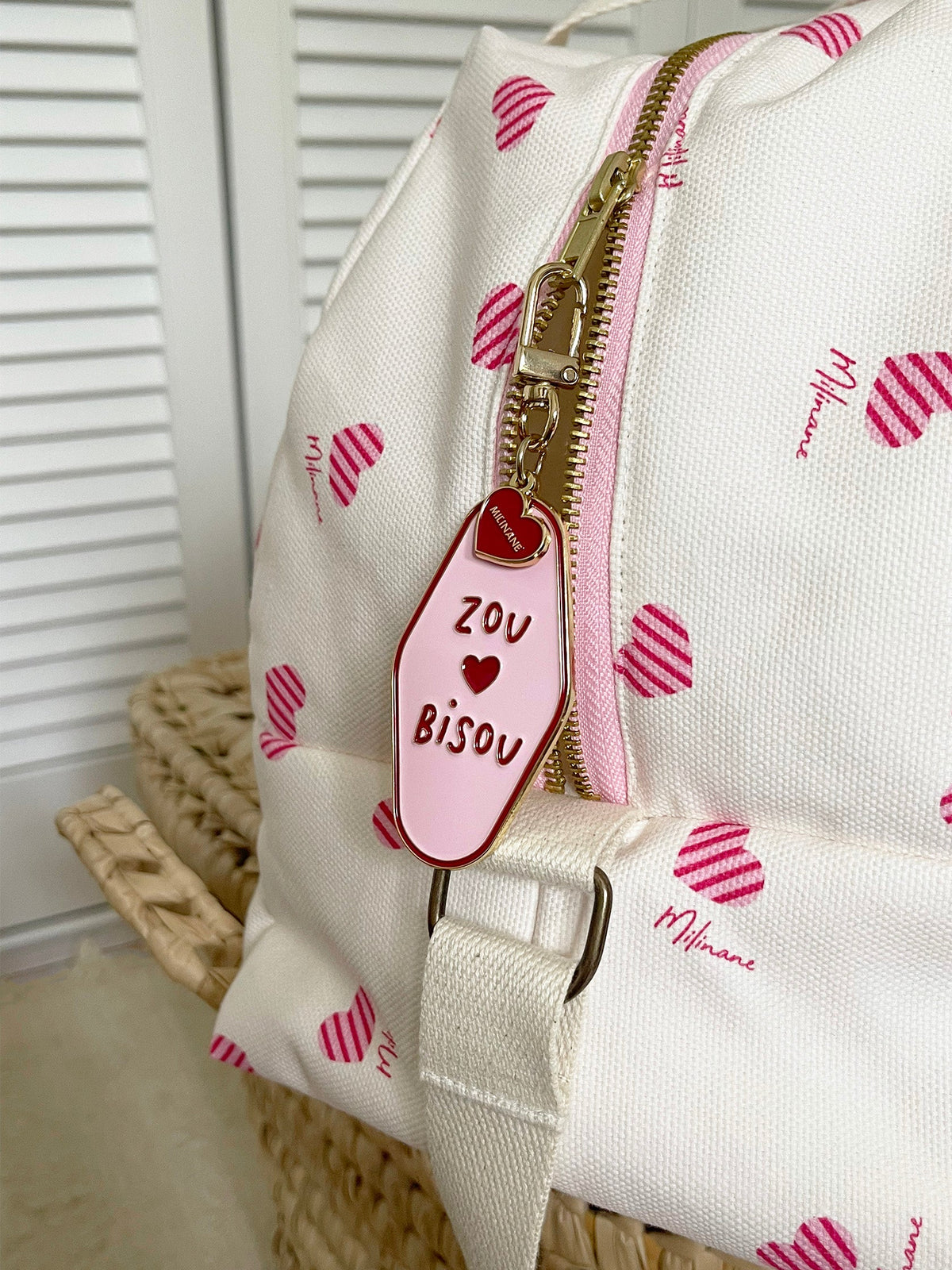 Enameled charm keyring - ZOÉ