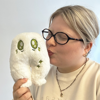 Peluche Snacker – Créature Nocturne