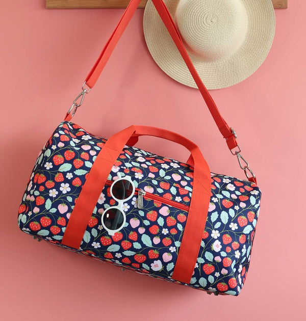Sac de voyage enfant - Fraises – vue 2 – A Little Lovely Company
