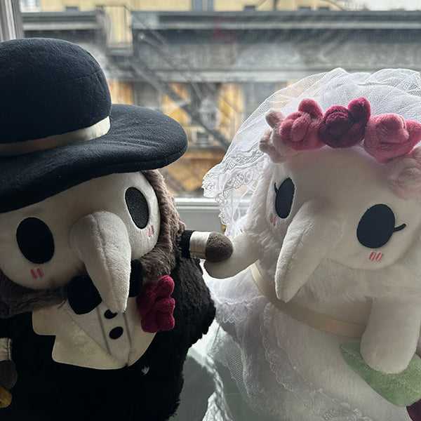 Peluche Mini Squishable – Docteur de la Peste Mariage