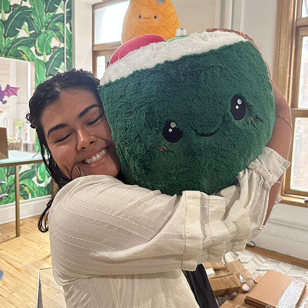 Peluche Comfort Food Squishable – Maki Sushi