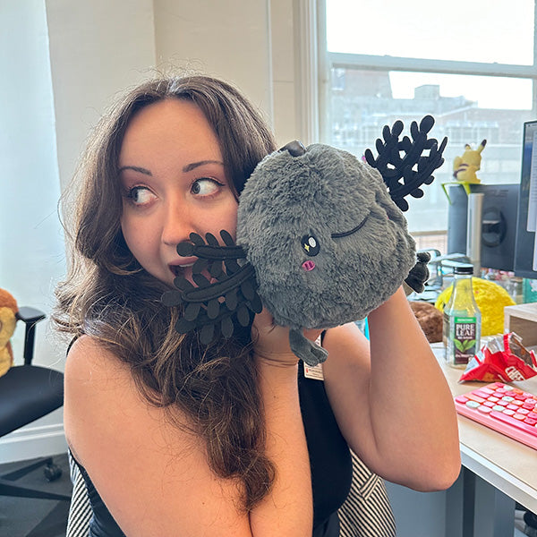 Peluche Mini Squishable – Bébé Axolotl Noir