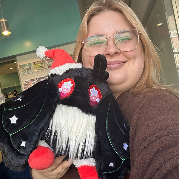 Peluche Mini Squishable – Bébé Mothman de Noël
