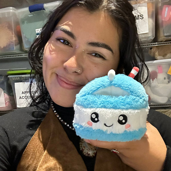 Peluche Snacker Squishable – Brique de Lait