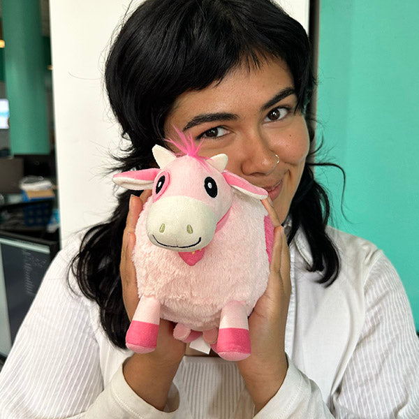 Peluche Snacker Squishable – Vache Fraise