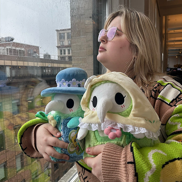Duo Mini Squishable – Docteur et Infirmière de la Peste – Printemps