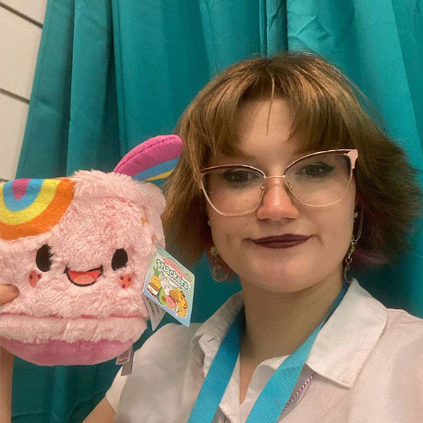 Peluche Alter Egos Squishable – Café Arc-en-Ciel