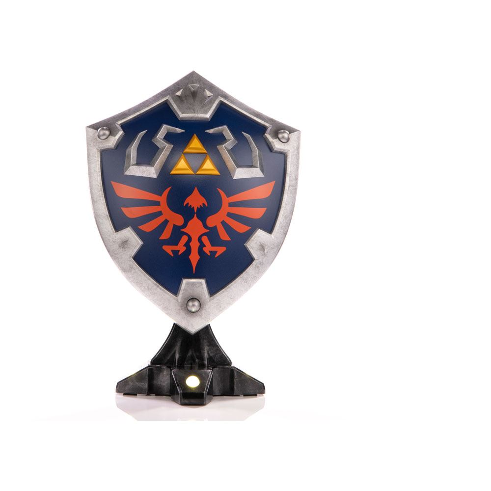 The Legend of Zelda: Breath of the Wild Statue - Hylian Shield Collector's Edition 