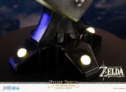 The Legend of Zelda: Breath of the Wild Statue - Hylian Shield Collector's Edition 