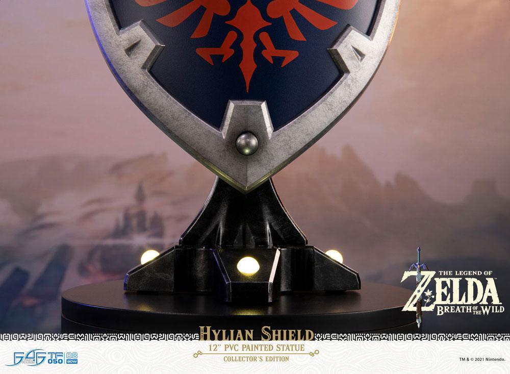 The Legend of Zelda: Breath of the Wild Statue - Hylian Shield Collector's Edition 
