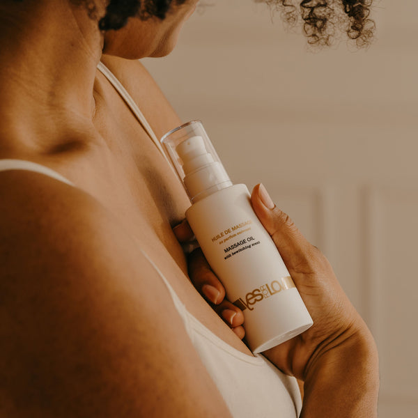 SENSUAL MASSAGE OIL with an intoxicating fragrance