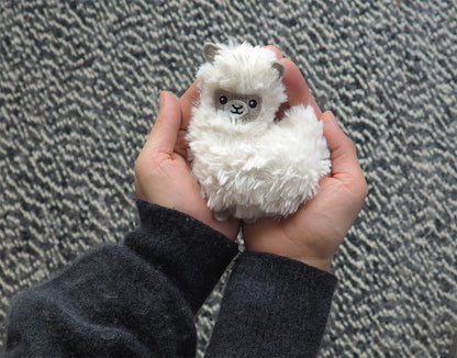 Pocket Pal Fluffy Llama